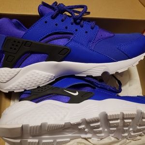 Women Nike Huarache Run